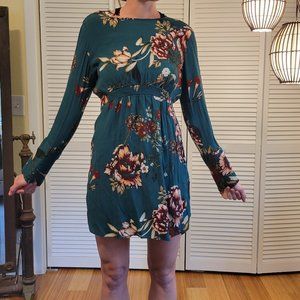 LEITH Rayon Long Sleeve Crew Neck Mini Green Floral Dress